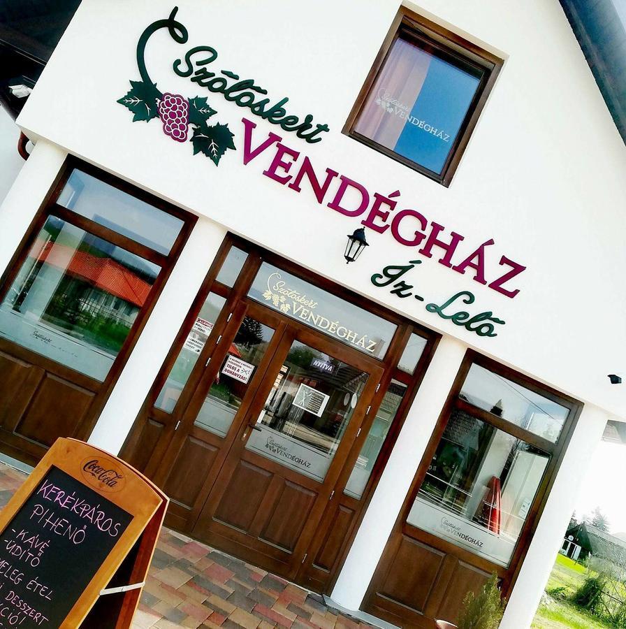 Szoloskert Vendeghaz Hotel Pakozd Kültér fotó